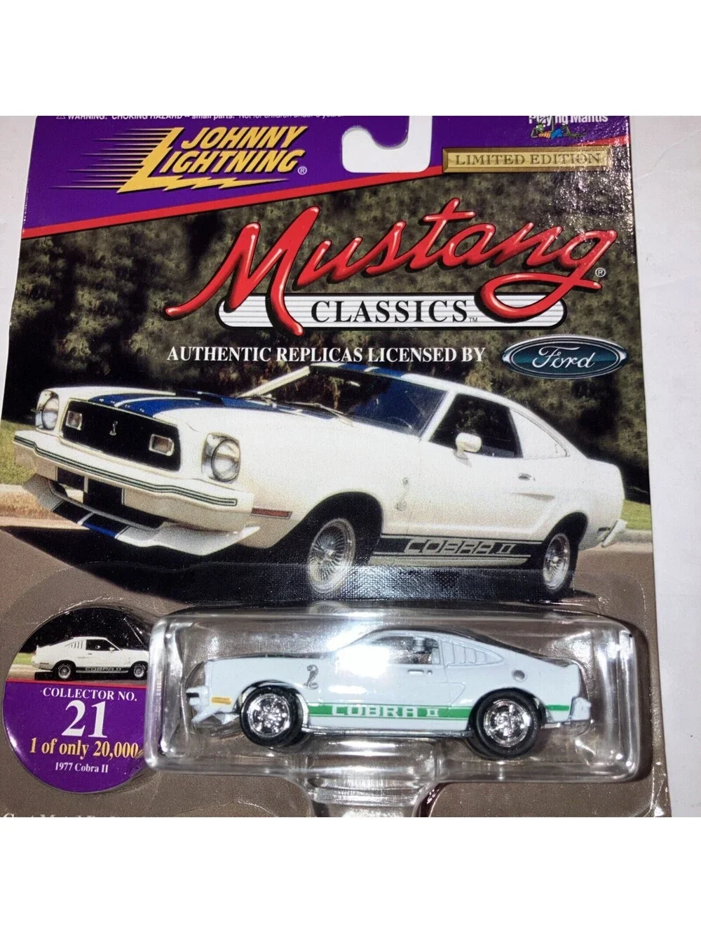Johnny Lightning Mustang Classics # 21 1977 Cobra II Vintage 1997 NEW